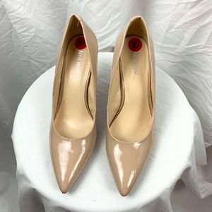 Nine West Beige Pointy Toe Heels